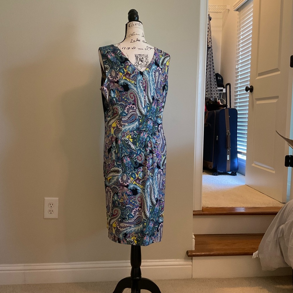 Women’s dress